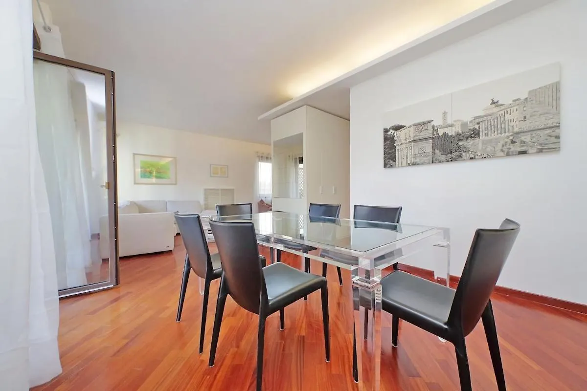 Residenza Belvedere Luxuryaparment-Pool&Balcony-Jacuzzi-Aircond-Wifi Rome