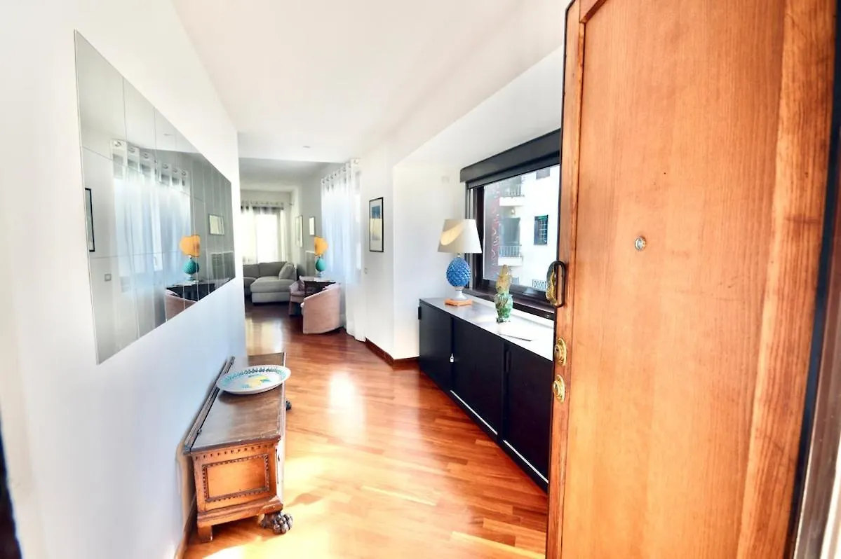 Apartment Residenza Belvedere Luxuryaparment-Pool&Balcony-Jacuzzi-Aircond-Wifi Rome Italy