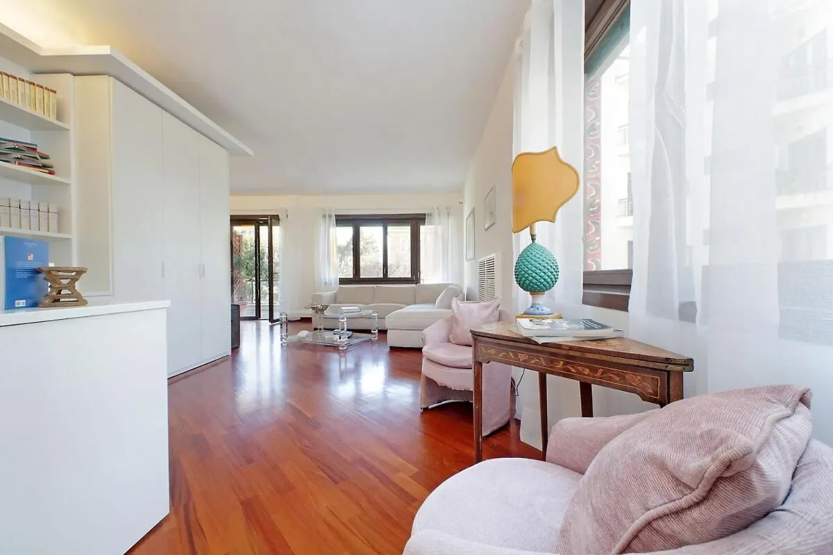 Apartment Residenza Belvedere Luxuryaparment-Pool&Balcony-Jacuzzi-Aircond-Wifi Rome