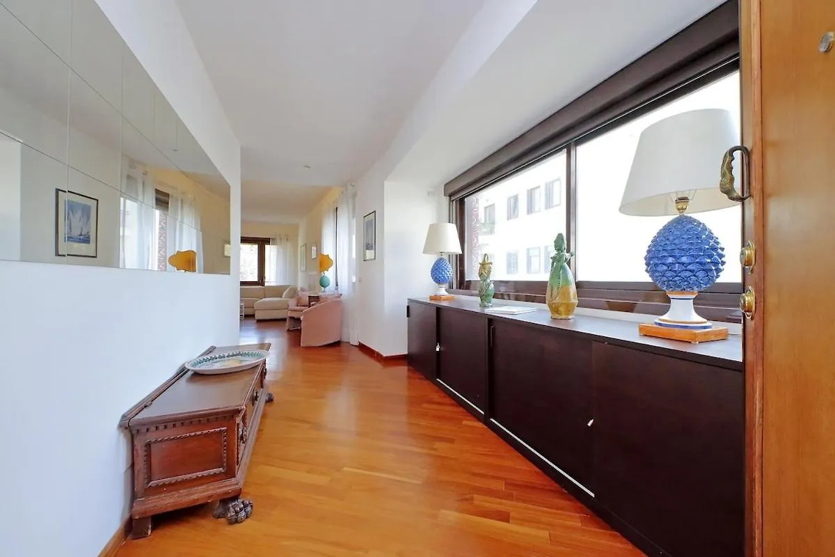 Residenza Belvedere Luxuryaparment-Pool&Balcony-Jacuzzi-Aircond-Wifi Rome 0*,
