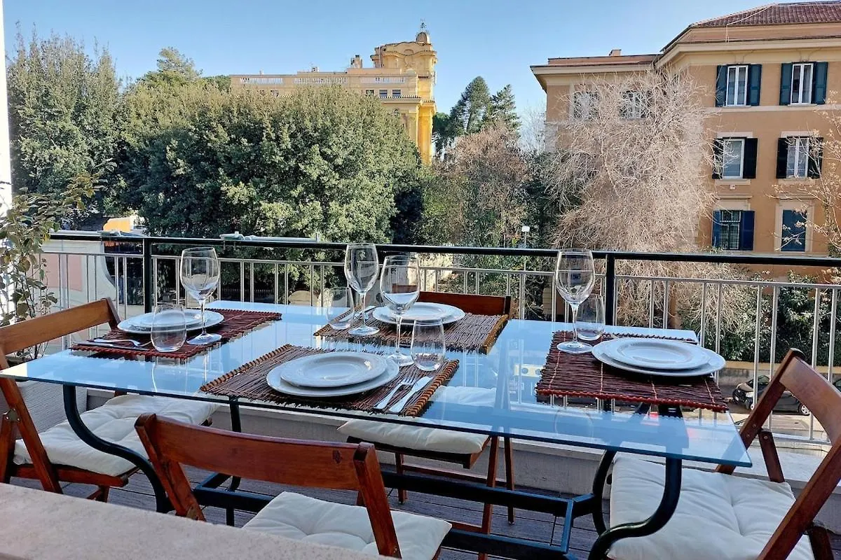 Residenza Belvedere Luxuryaparment-Pool&Balcony-Jacuzzi-Aircond-Wifi Rome 0*,  Italy