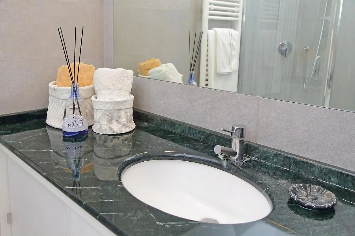 Apartment Residenza Belvedere Luxuryaparment-Pool&Balcony-Jacuzzi-Aircond-Wifi Rome