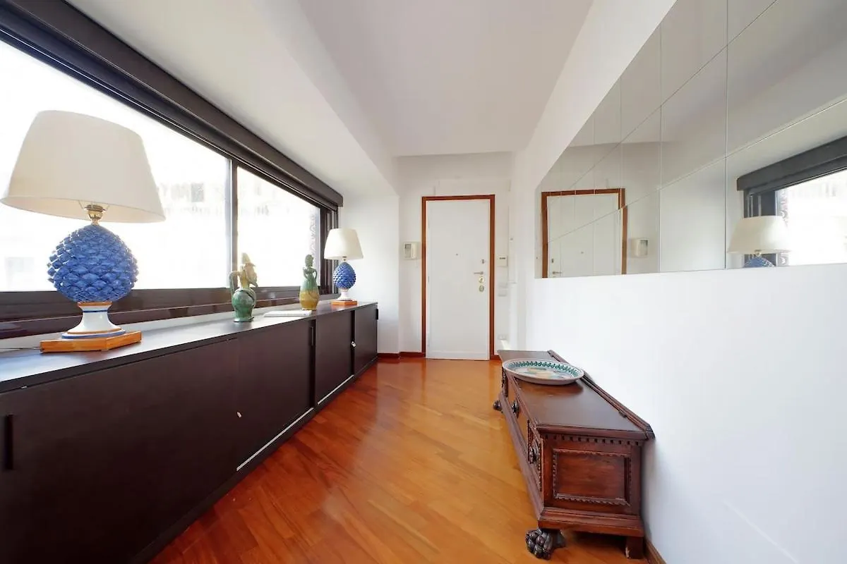 Residenza Belvedere Luxuryaparment-Pool&Balcony-Jacuzzi-Aircond-Wifi Rome