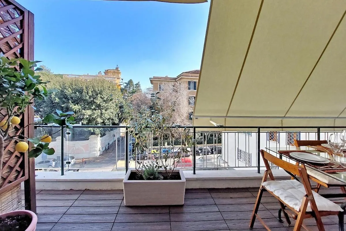 Residenza Belvedere Luxuryaparment-Pool&Balcony-Jacuzzi-Aircond-Wifi Rome