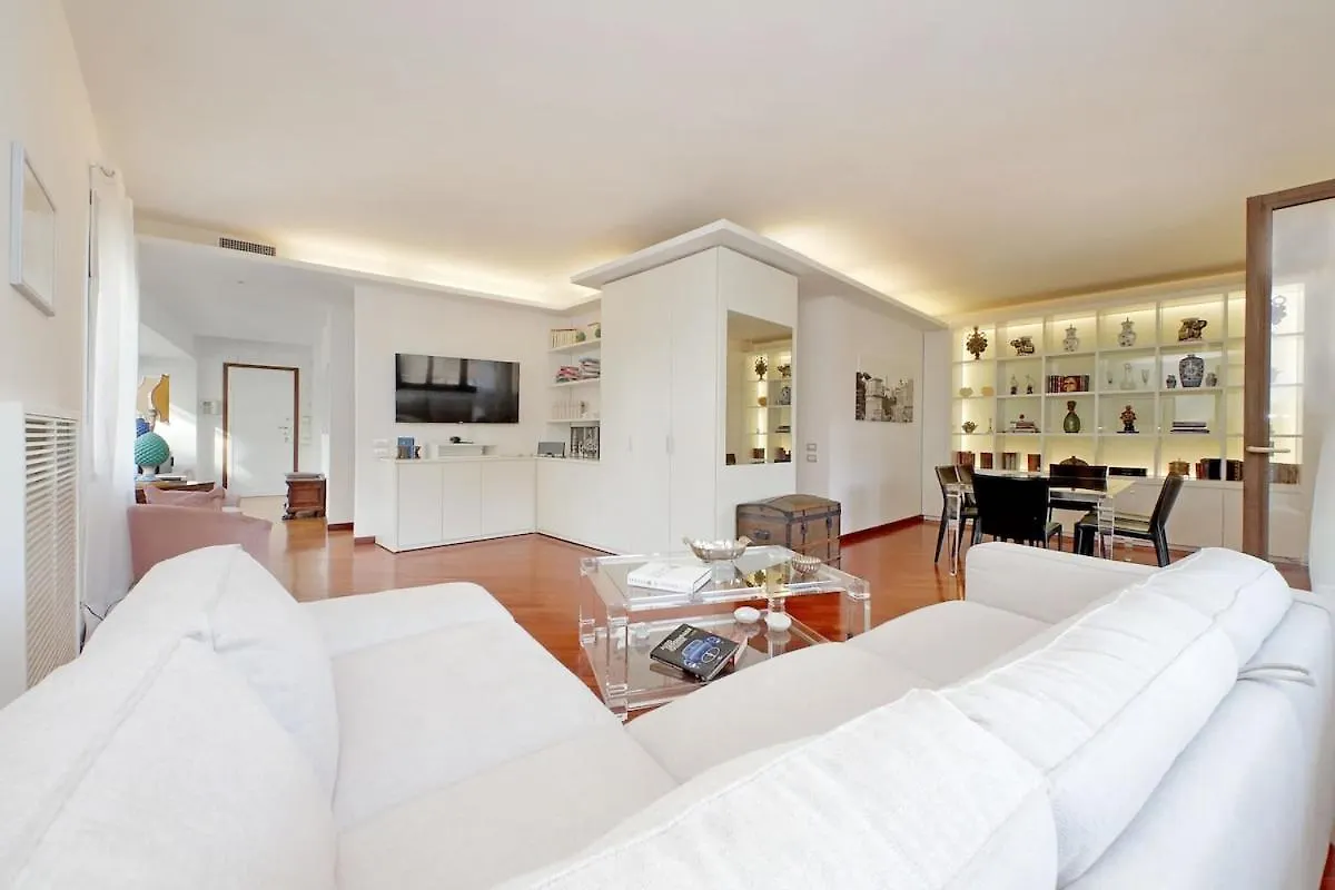 Apartment Residenza Belvedere Luxuryaparment-Pool&Balcony-Jacuzzi-Aircond-Wifi Rome