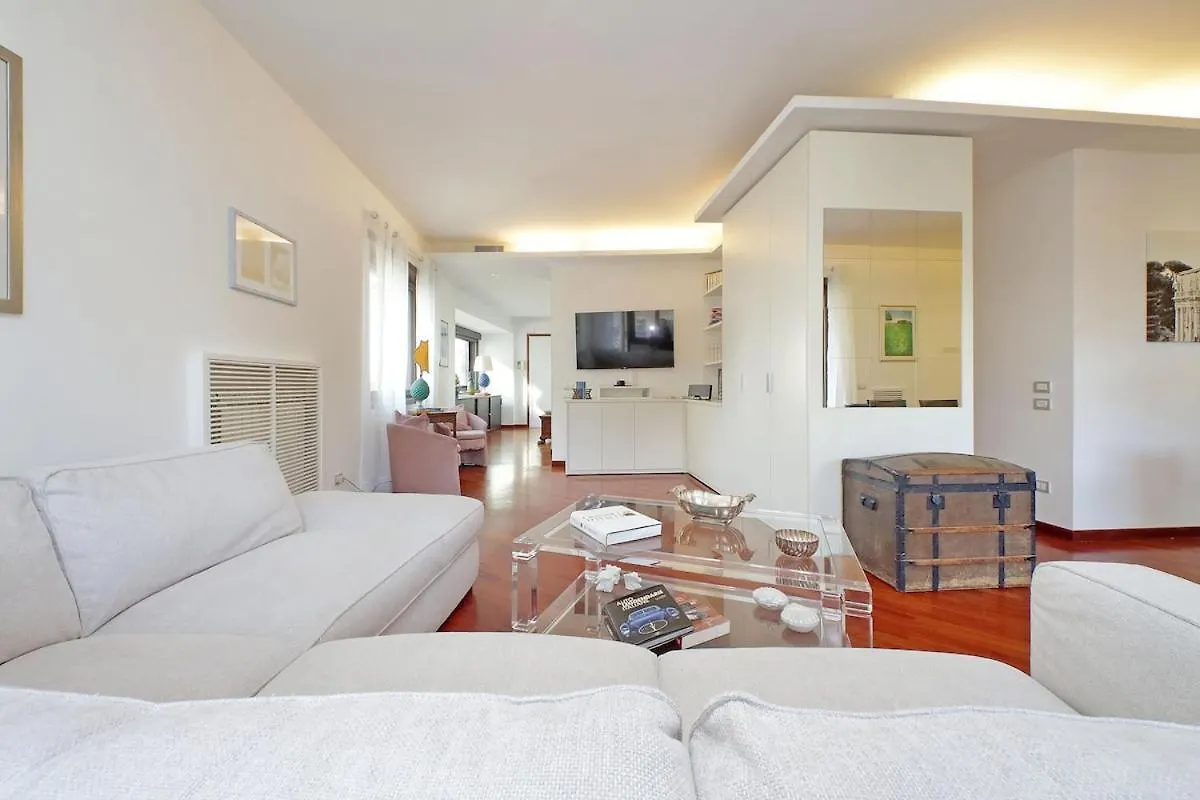 Residenza Belvedere Luxuryaparment-Pool&Balcony-Jacuzzi-Aircond-Wifi Rome Italy