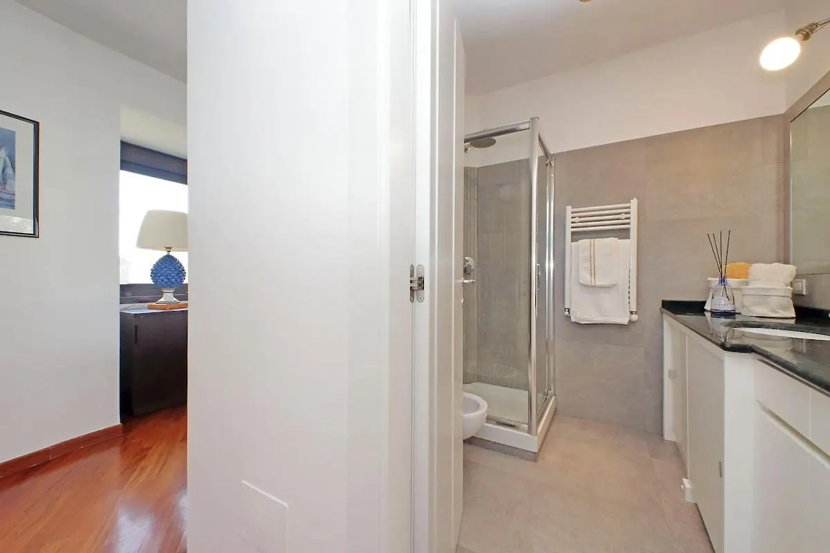 Residenza Belvedere Luxuryaparment-Pool&Balcony-Jacuzzi-Aircond-Wifi Rome Apartment